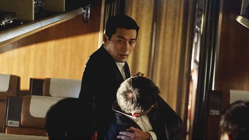 Phim có Hyun Bin dẫn đầu bảng xếp hạng sau một ngày lên sóng